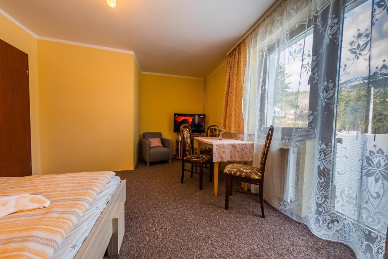 Willa Przy Deptaku Apartment Szczyrk Ngoại thất bức ảnh